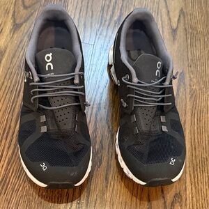 On Running women’s  Black and Gray Athletic Shoes
